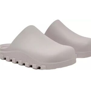 Free People Light Gray Mules